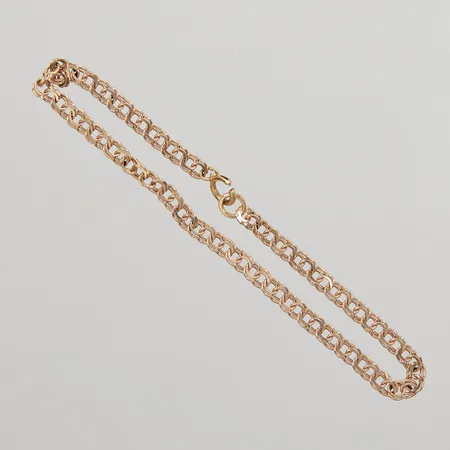 Armband Bismarck 18cm , bredd 3,4mm, intryckningar/ojämnheter på länk delar, trögt lås, 18K Vikt: 3,8 g