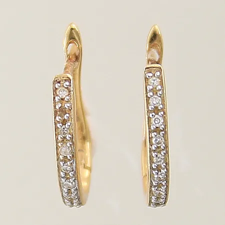 Örhängen med 8/8-slipade diamanter 16 x ca 0,005ct GHA Ø10mm bredd 1,8mm 18K Vikt: 1,5 g