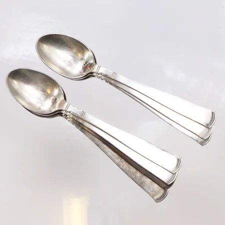 7 Silverskedar, längd 12cm, 925/1000 silver.  Vikt: 109,3 g