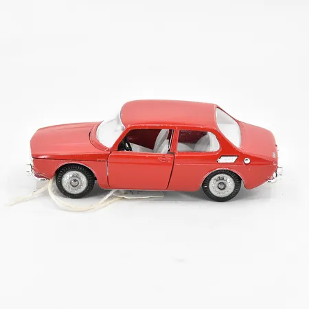 Modellbil Tekno SAAB 99, längd 10cm, Danmark, röd, inga tillbehör.