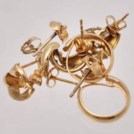 Diverse defekt guld, 18K, 4,74g. 