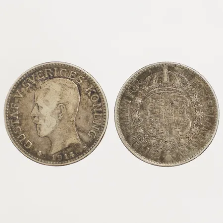 Två Mynt 2Kr "Gustaf V Sveriges Konung Med folket för fosterlandet" 1914, Ø30mm 800/1000 Silver Vikt: 29,8 g