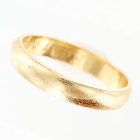 Ring slät stl:19½ bredd 3,5mm gravyr 18K Vikt: 4,5 g