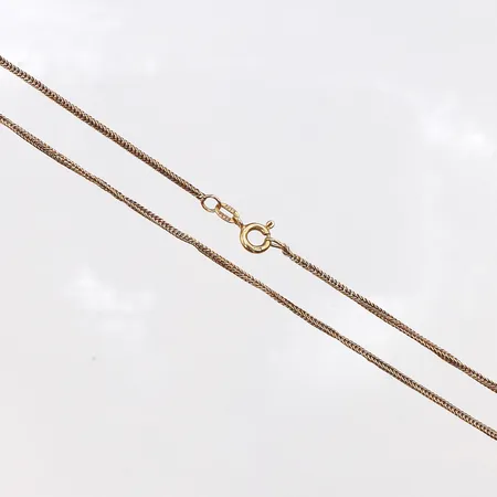 Kedja, längd 54cm, bredd 1,3mm, 18K. Vikt: 6,4 g