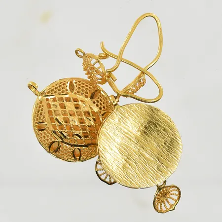 Diverse defekt guld, 21K. Vikt: 5,5 g
