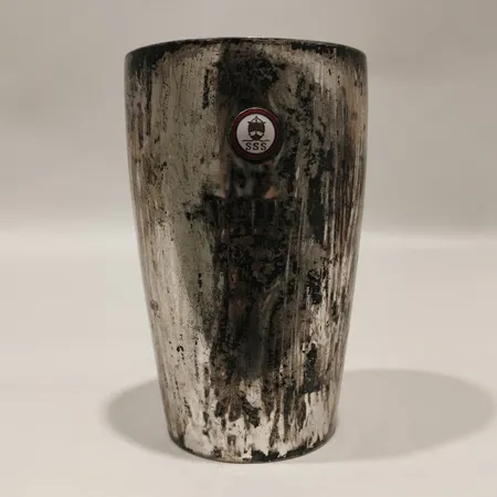 Pokal med emblem höjd 12cm, bucklig personlig gravyr Silver 830/1000 Vikt: 108,6 g