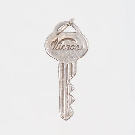 Hänge Nyckel "Vicson" 9x25mm silver 830/1000 Vikt: 1,2 g