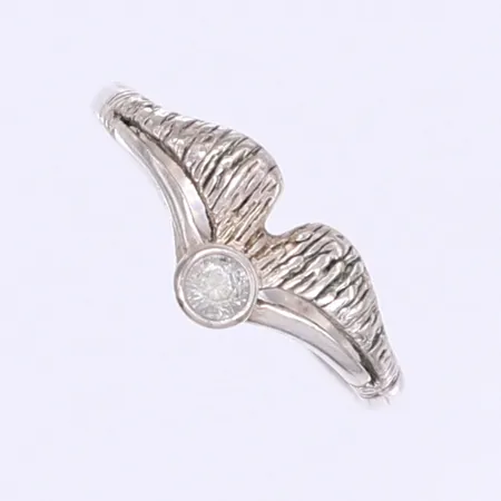 Ring med vit sten stl 18 bredd 2-8mm silver 830/1000 Vikt: 1,9 g
