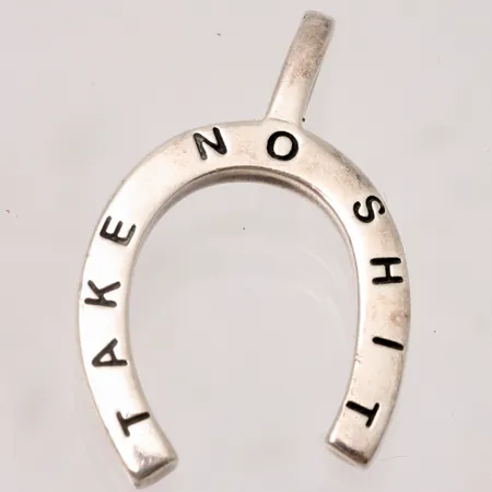 Hänge designer Efva Attling, "Take no shit", längd ca 17mm, bredd ca 25mm, silver 925/1000, 3,06g. 