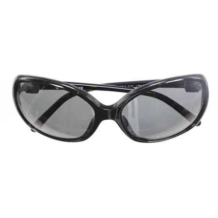 Solglasögon Chanel, modellnr: 5174, serienr: BC6332311, mått 13x6cm, , smärre repor på glas, med fodral