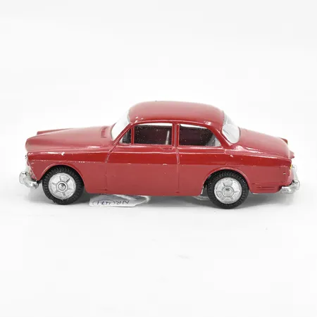 Modellbil Tekno Volvo Amazon, längd 10cm, nr 810, Danmark, röd, inga tillbehör.