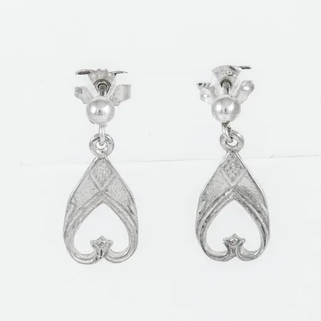 Västerbottensörhängen bredd 8mm längd 19mm, silver 925/1000 1,4g. 