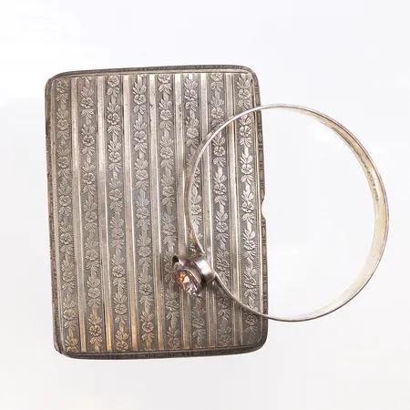 Diverse silver, defekter, ojämnheter, stenar, 830-925/1000 silver. Vikt: 71,3 g