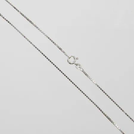 Kedja Venezia längd 41,5cm, bredd 1mm, vitguld, italienska stämplar, 18K Vikt: 4,5 g
