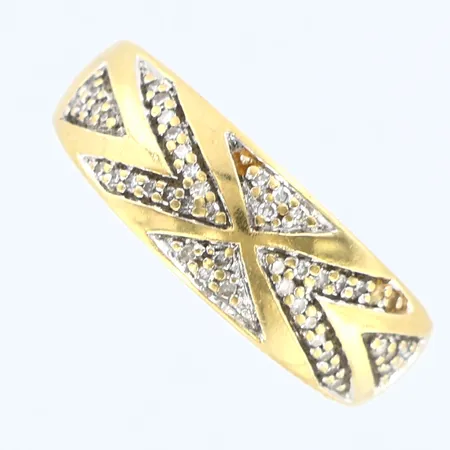 Ring med diamanter 0,25ctv, bredd 7mm, GHA, gravyr, 18K Vikt: 4 g