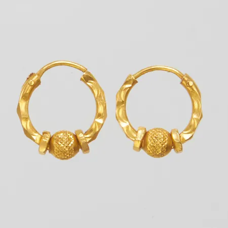 Örhängen creoler Ø 13x12mm, bredd 2-4mm, 21K Vikt: 1,6 g
