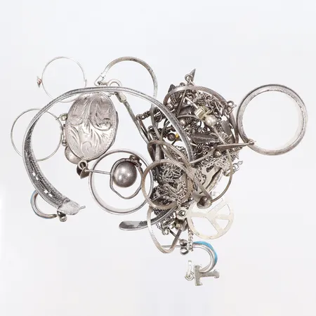 Diverse silver delvis defekt med stenar silver 830-925/1000 Vikt: 77,1 g