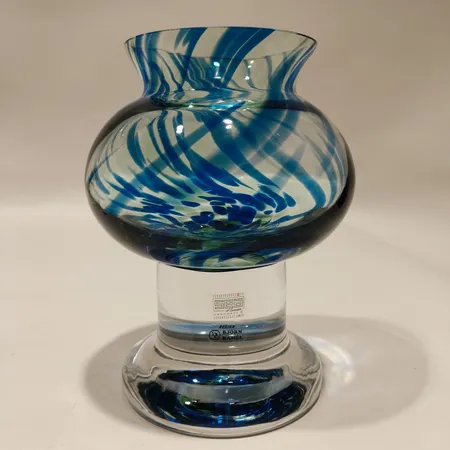 Ljuslykta design Björn Ramél, Sea Glas Bruk Kosta, höjd ca 16cm, etikettmärkt blågrönt glas 