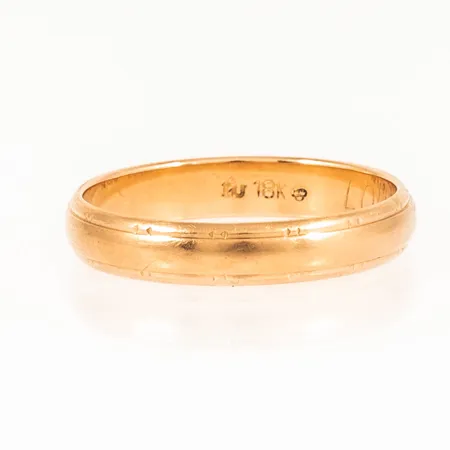 Ring mönstrad stl:19¼ bredd 4mm, gravyr, 18K 3,8g. 