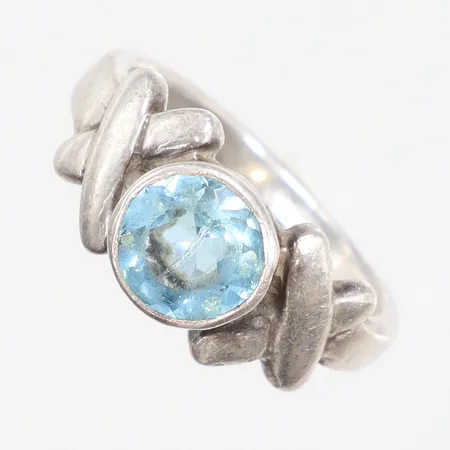 Ring med blått glas stl:16 bredd 2-9mm något skev silver 925/1000 Vikt: 3,1 g