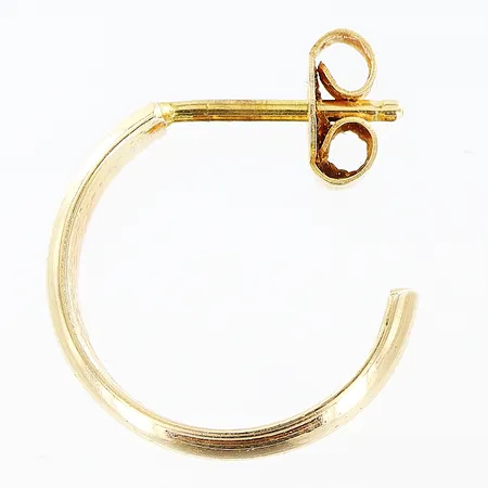 Udda örhänge 15x4,5mm 18K Vikt: 2,6 g