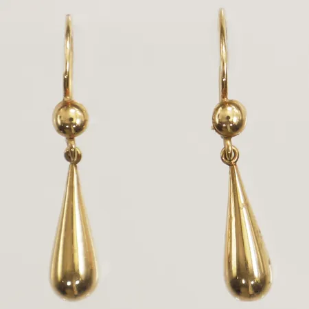 Ett par örhängen längd 30mm bredd 5mm 18K Vikt: 1,6 g