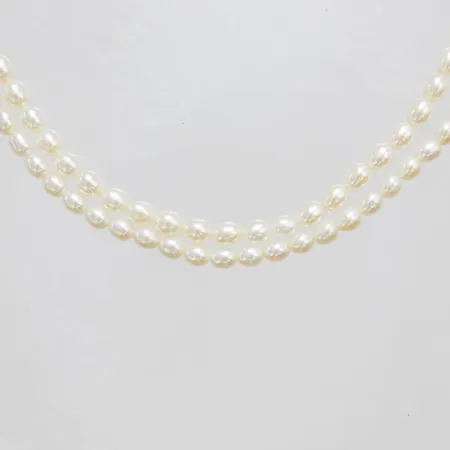 Collier odlade sötvattenpärlor, tvåradigt, längd ca 53cm, lås i 18K Brv: 30,9g Vikt: 30,9 g