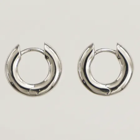  Ett par örhängen creoler Thomas Sabo Ø14mm bredd 3,2mm silver 925/1000 Vikt: 4,2 g