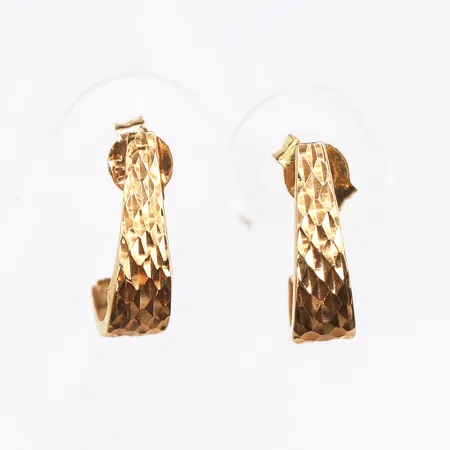 Örhängen med mönster, längd 11,3mm, bredd 2-3,8mm, 18K. Vikt: 0,7 g