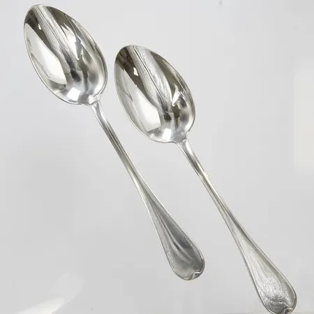 Två matskedar, modell svensk, längd 20,5cm, 830/1000 silver, 119,8g Vikt: 119,8 g