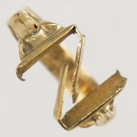 Ring defekt 18K Vikt: 2,6 g