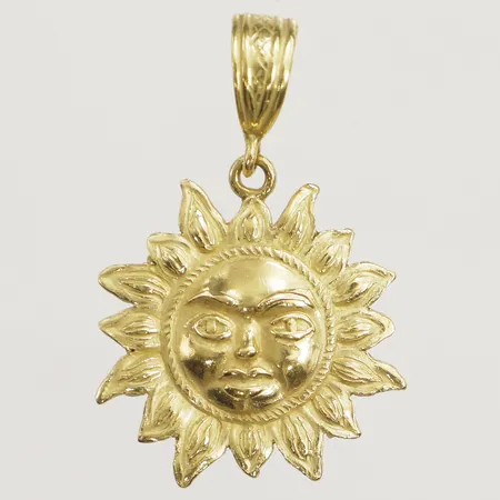 Hänge sol med ansiktsmotiv längd inkl ögla 35mm, bredd 24,6mm 18K  Vikt: 3,8 g