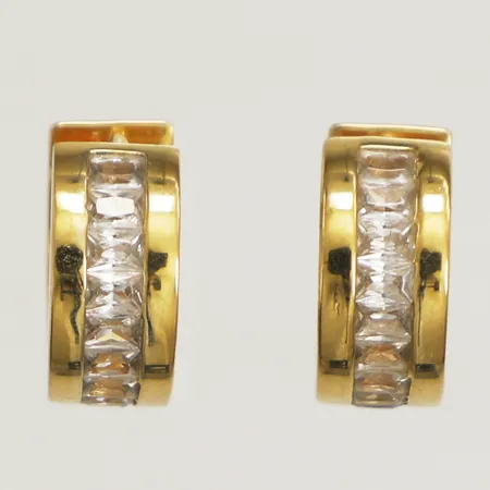 Ett par örhängen Thomas Sabo med cubic zirconia, Ø14,5mm bredd 6,5mm förgyllt 925/1000 silver Vikt: 6,9 g