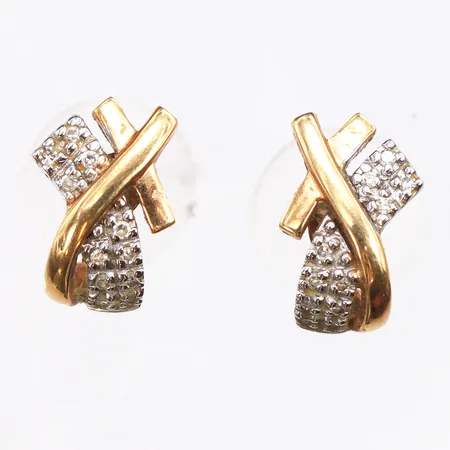 Örhängen med små diamanter, 11x0,005ct, längd 13,2mm, bredd 8,3mm, 18K. Vikt: 3,2 g