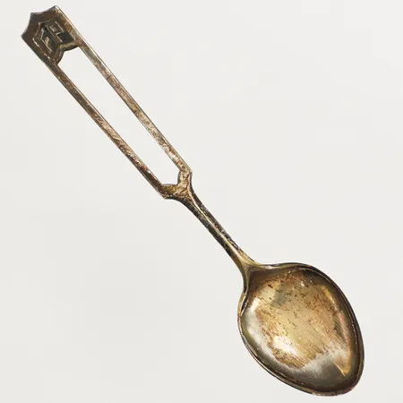 Sked med genombruten dekor längd 12cm, finska stämplar Silver 813/1000 Vikt: 15,7 g