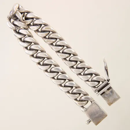 Armband Pansar längd 22cm bredd 13mm repig silver 925/1000 Vikt: 117,9 g