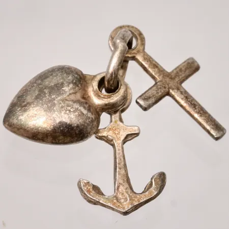 Hänge tro/hopp/kärlek, mått 7,6x18mm, silver 830/1000, 0,94g.