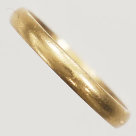 Ring slät stl:16¾, bredd 2,8mm gravyr 18K Vikt: 2,4 g