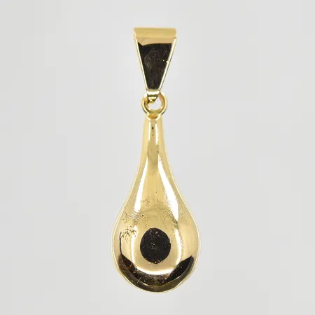 Hänge droppe längd 20mm, bredd 8mm, 18K. Vikt: 4,2 g