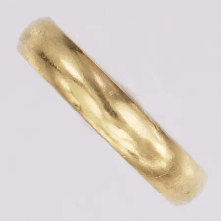 Ring slät Ur & Penn stl:18¼ bredd 4mm, gravyr, repig, 18K Vikt: 4,1 g