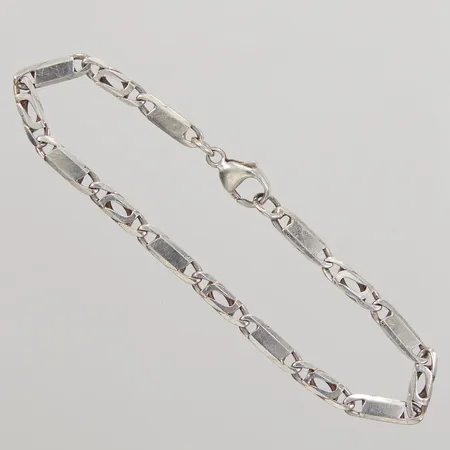 Armband 19,5cm, bredd 4,1mm, Silver 925/1000 Vikt: 8,8 g
