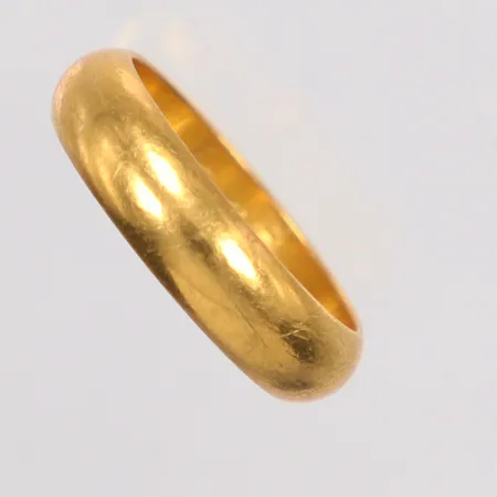 Ring gravyr stl:18½ 23K Vikt: 8,9 g