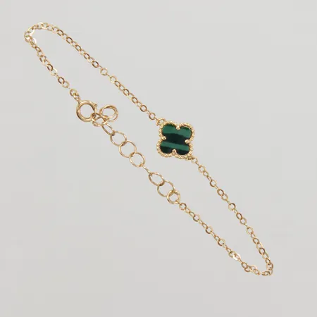 Armband fyrklöver med grön emalj justerbar längd 12-15cm, bredd 8,5-1,5mm, OBS! Ej märkesdesign , 18K Vikt: 1,3 g