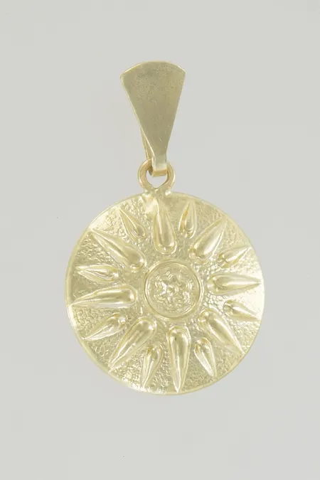 Hänge längd 2,5 cm bredd 1,6 cm, 14K  Vikt: 0,8 g