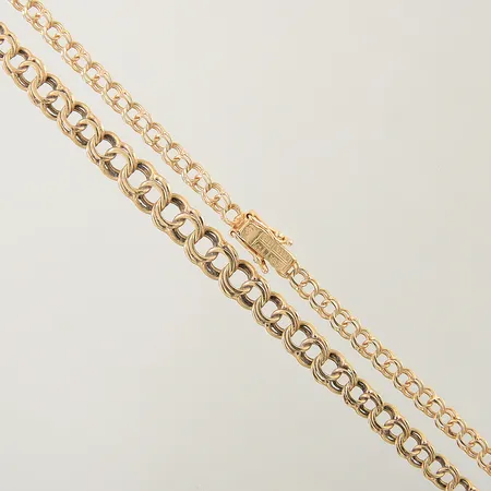 Collier doserad Bismarck längd 49cm bredd 4-7mm, något slappt lås, 18K  Vikt: 13,5 g