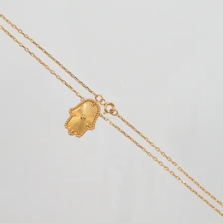 Collier längd 40,5cm, bredd 0,9-18,1mm, 21K Vikt: 5,5 g