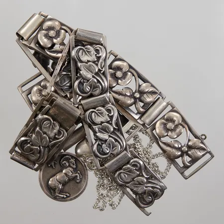 Diverse silversmycken, skeva, defekta, silver 830/1000 Vikt: 56 g