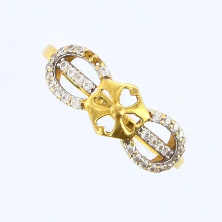 Ring med stenar stl:17, defekt, 22K Vikt: 2,4 g