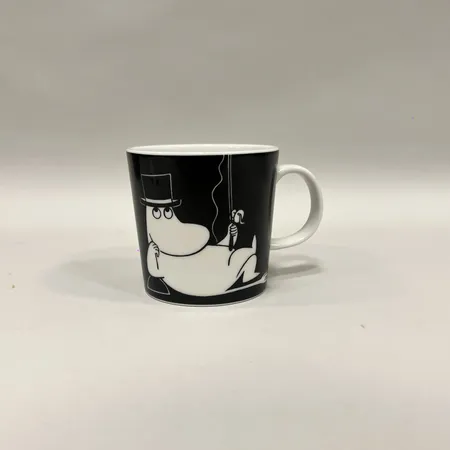 Mugg Mumin Muminpappan funderar (1999-2013), höjd 8cm Skickas med paket.