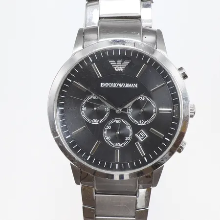 Herrur Emporio Armani Ø46mm ref nr. AR-2460 111302 quartz (går ej, troligen batteribyte) OBS ett löst index, med repor
